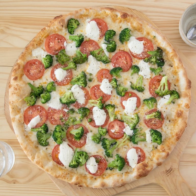 Savor Our White Pizza